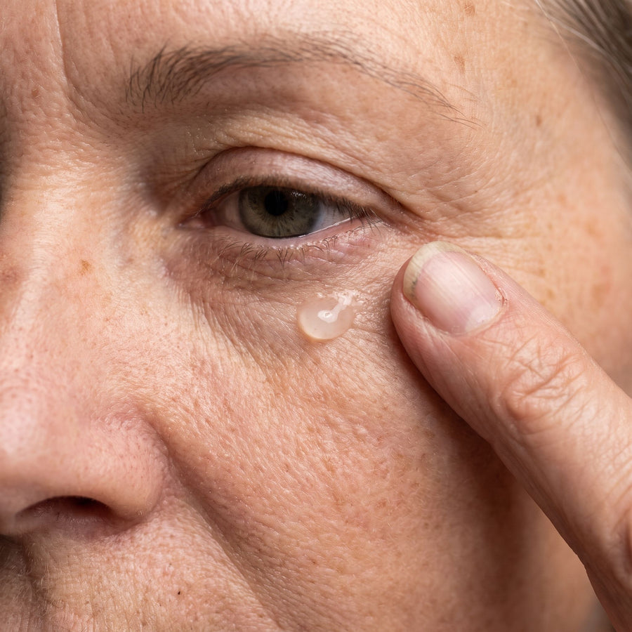 Patting one small pump of Achim Soft-Set under the eye